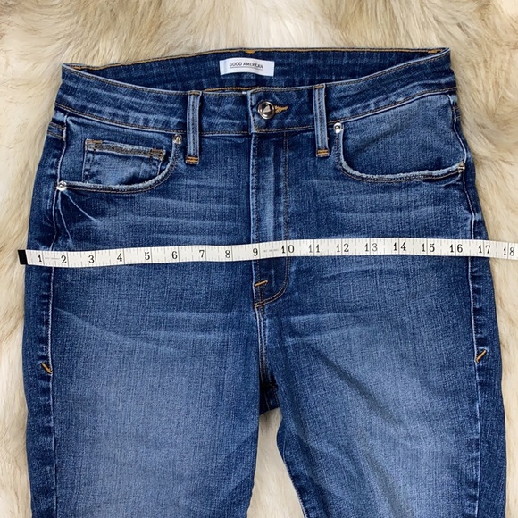 Good American Stagger Hem Bermuda Denim Jean Shorts, Size 6/28, New with Tags - Picture 12 of 16